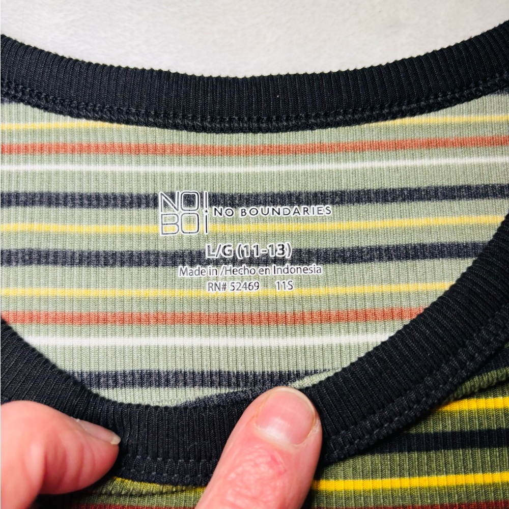 No Boundaries Multicolor Striped Short Sleeve Tee NWOT Size Large - Picture 2 of 6